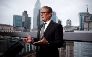 Keir Starmer retreats on ‘day-one’ workers’ rights after business revolt